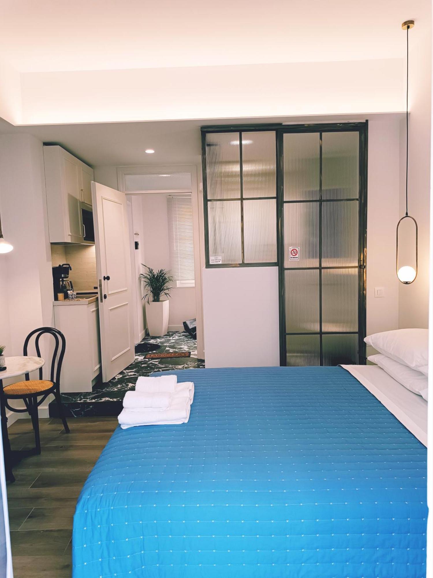 Muses Luxury Suites Corfu  ภายนอก รูปภาพ